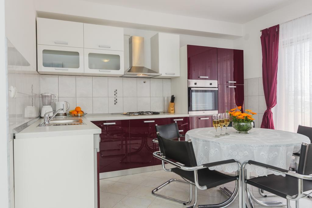 Apartment Anna Kaštela Eksteriør bilde