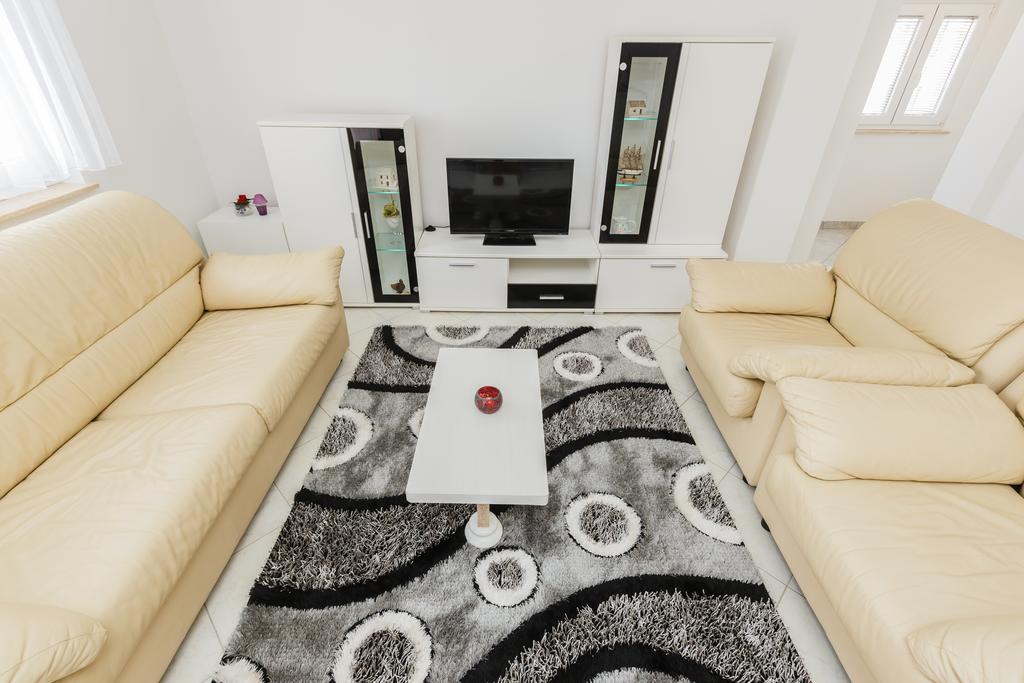 Apartment Anna Kaštela Eksteriør bilde