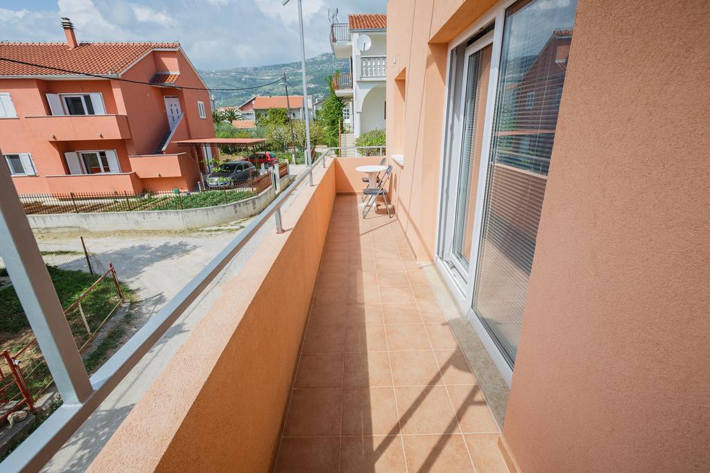 Apartment Anna Kaštela Eksteriør bilde