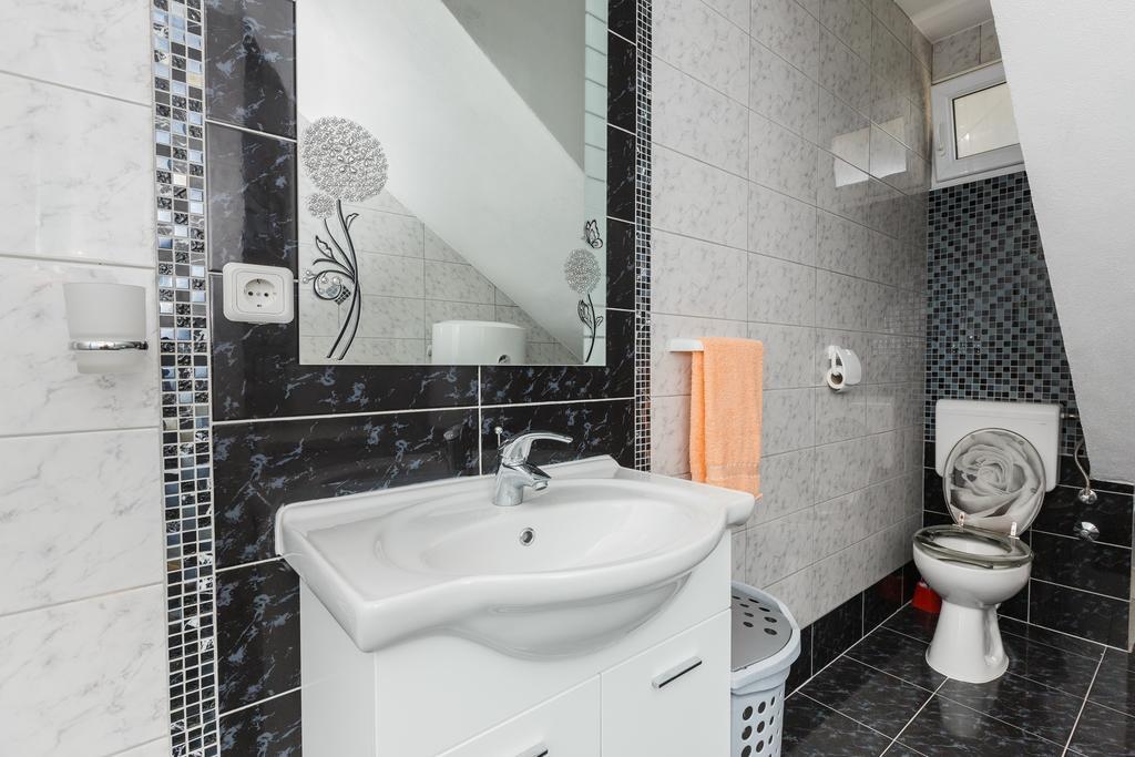 Apartment Anna Kaštela Eksteriør bilde